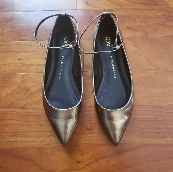 Gap Gold Pointed Toe Ankle Strap Ballet Flats - Picture 2 of 7